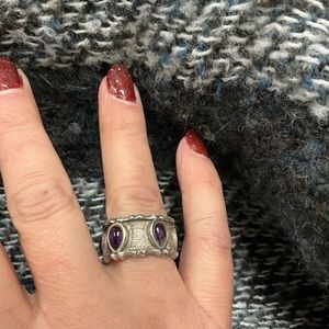 Sundance STYLE purple stone ring